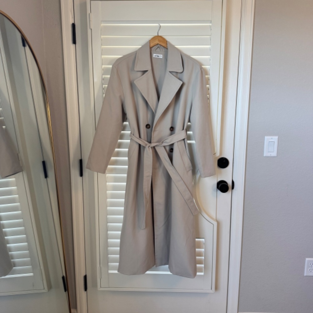 Fall Khaki Trench Coat Small/Medium - Picture 2 of 4